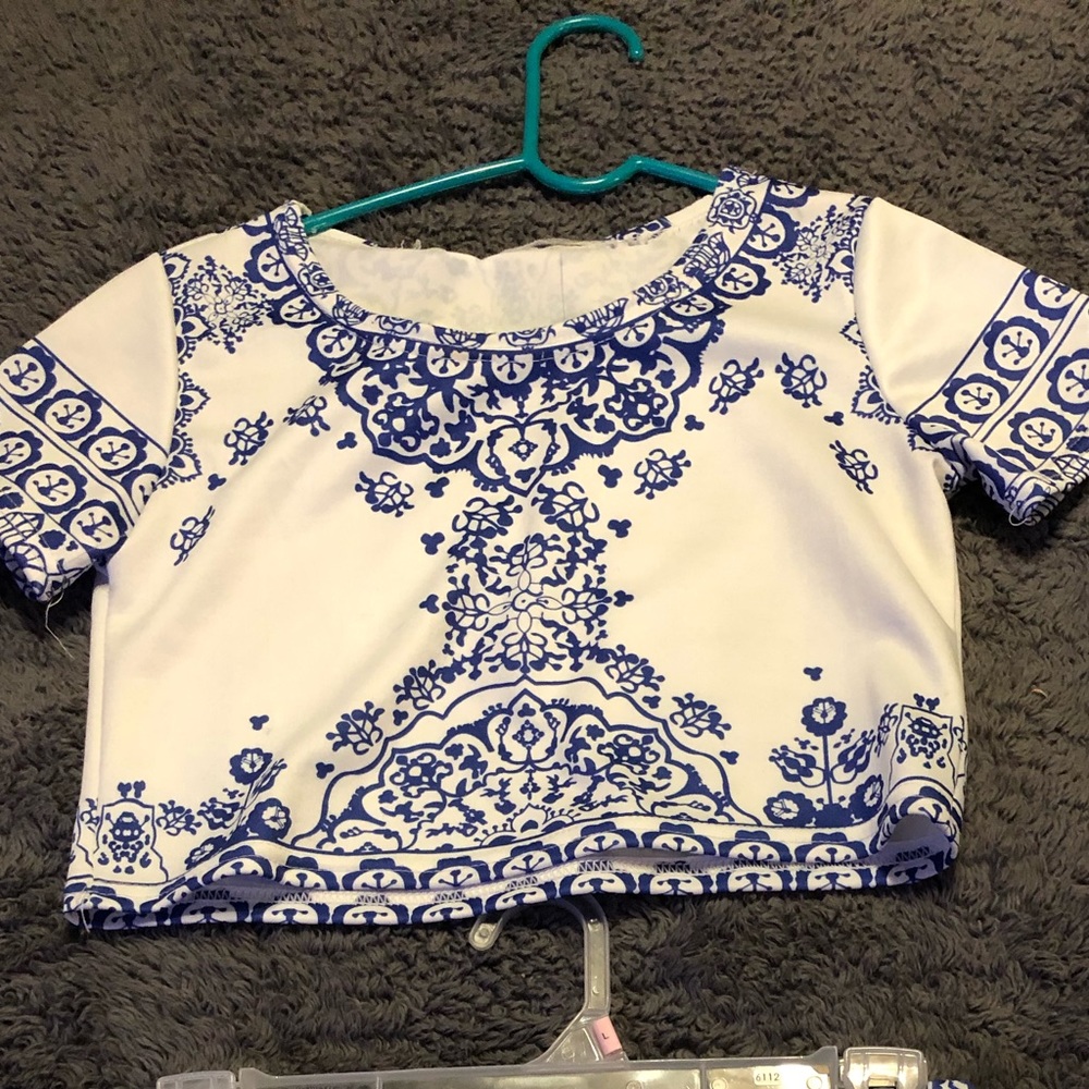 Crop top